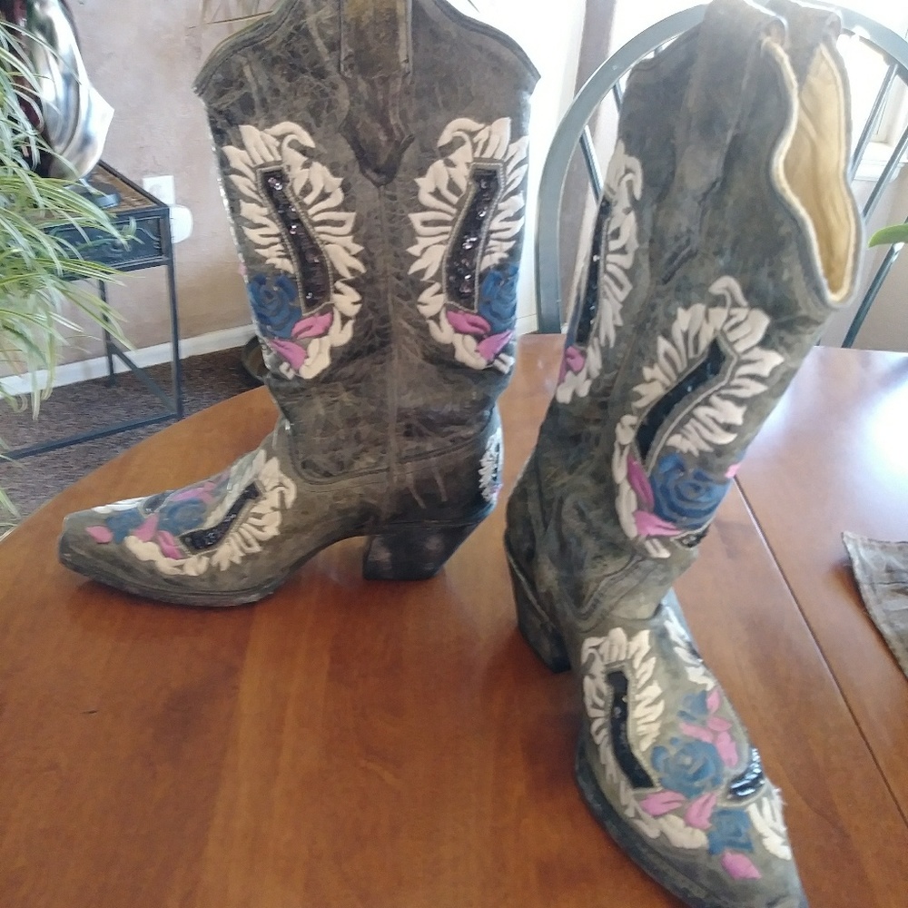 Woman's Corral cowboy boots